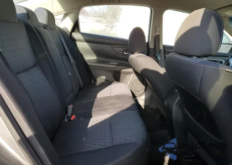 2017 Nissan Altima 2.5 from USA, damaged, VIN 1N4AL3APXHC190883